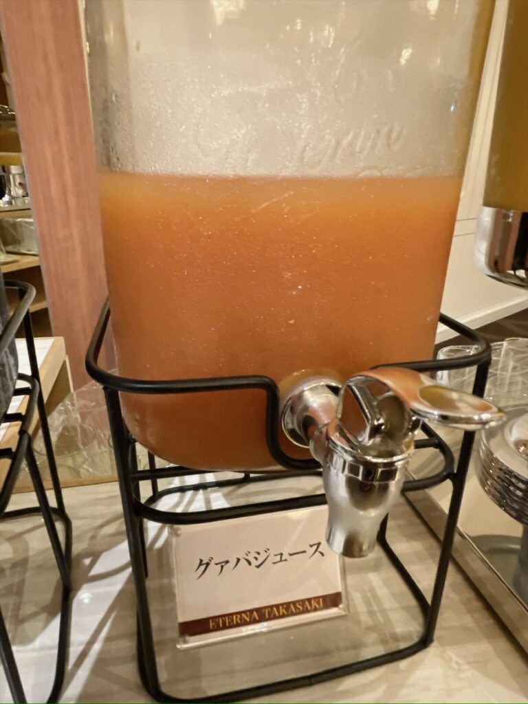 冷やされたグァバジュース