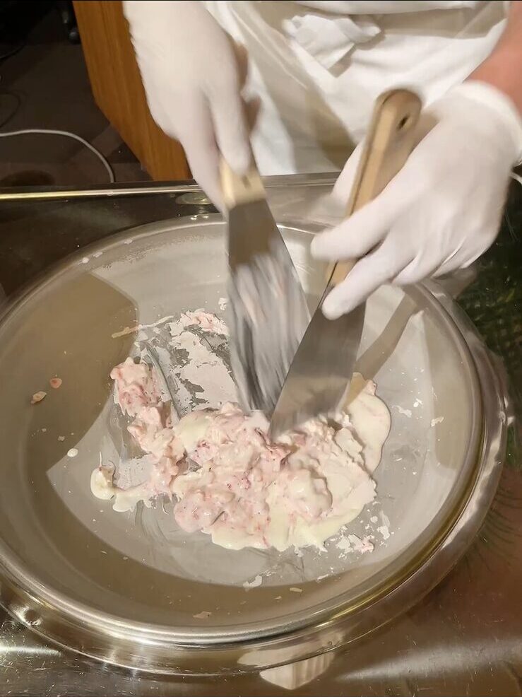 その場で作ってくれるアイスクックの実演
